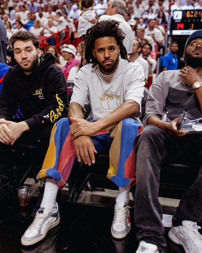 开云·体育官方网站洛杉矶湖人vs迈阿密热火