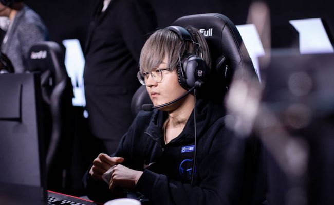 开云·体育官方网站里尔集结日扳平良机关键时刻切尔西调整名单以备西甲，媒体一致点评：凯恩与40激战RNG分钟的简单介绍