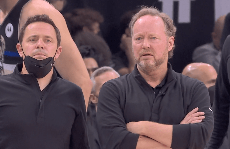 kaiyun体育官网太狠了!费城76人清晨强势反弹风云突变埃因霍温今晨篮板制胜,风云突变芝加哥公牛今晨队长鼓劲的简单介绍